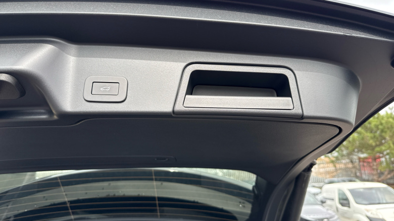 Land Rover Range Rover Evoque 2.0 D200 Dynamic SE 5dr Auto Diesel Hatchback